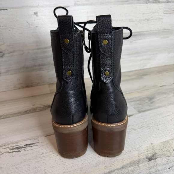 Crown Vintage BootsBlack Leather Yuliana Combat Lace-Up Lug Sole Size 7M - Picture 4 of 7